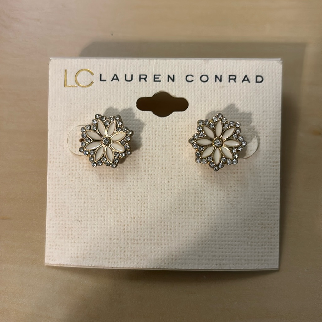 Lauren Conrad Earrings 12$